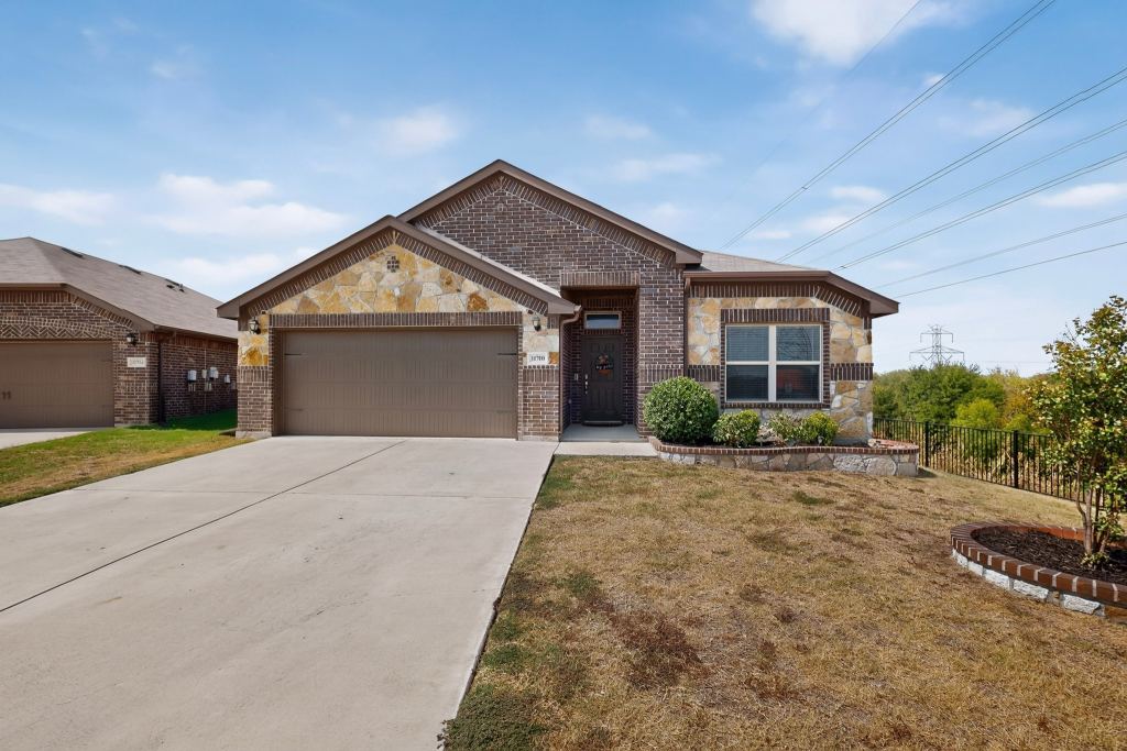 11700 Aldermoor Court, Fort Worth, TX 76036 — photo 1
