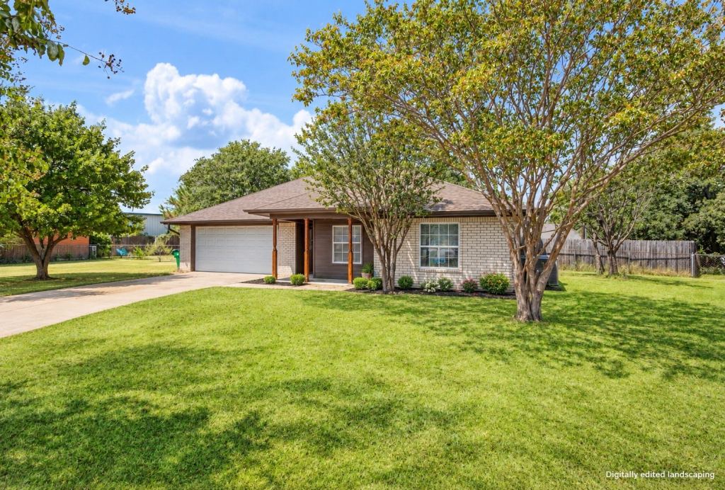 625 Linda Court, Joshua, TX 76058 — photo 1