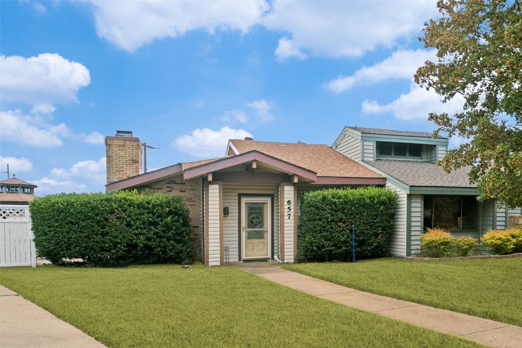 657 Prairie Dell Street, Lewisville, TX 75067 — photo 1