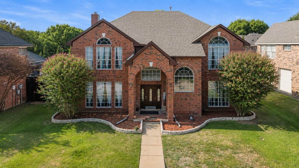 2504 Hackberry Place, Plano, TX 75025 — photo 1