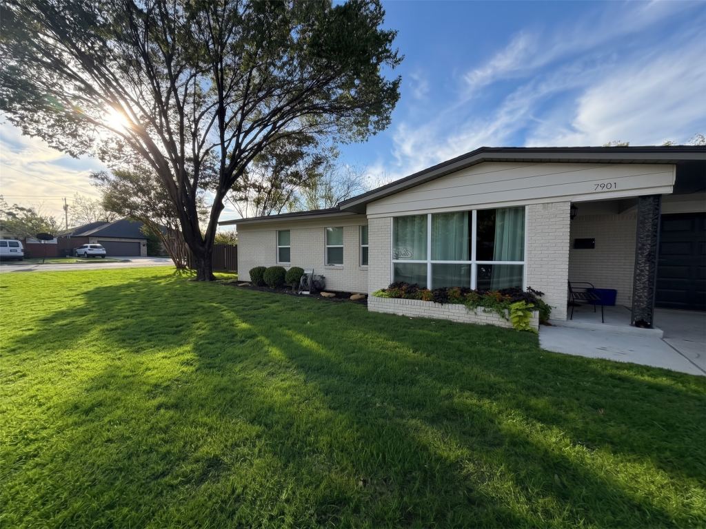 7901 Laura Street, North Richland Hills, TX 76180 — photo 1