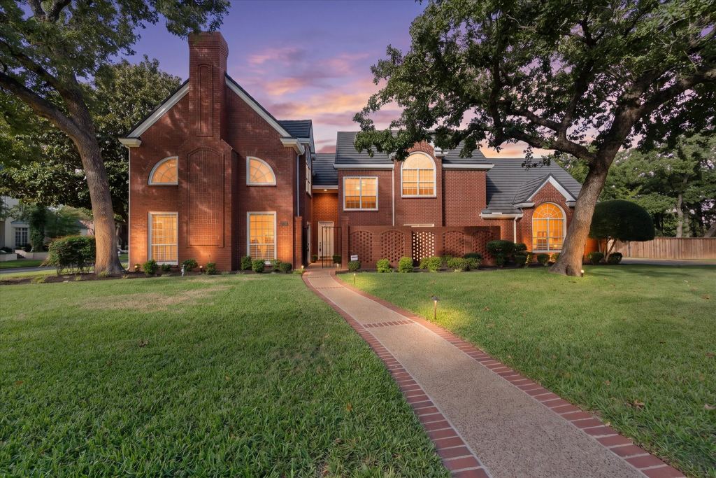 5104 Forestlake Court, Arlington, TX 76017 — photo 1