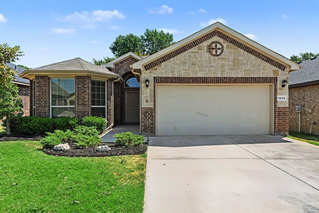 1232 Scott Drive, Weatherford, TX 76087 — photo 1