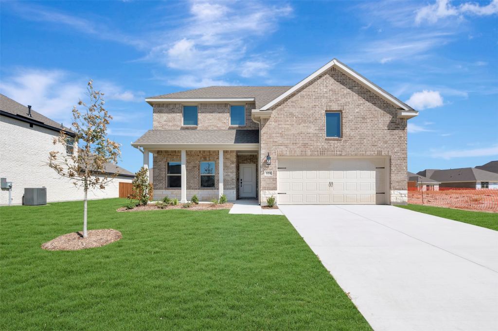 614 Forest Haven Drive, Van Alstyne, TX 75495 — photo 1