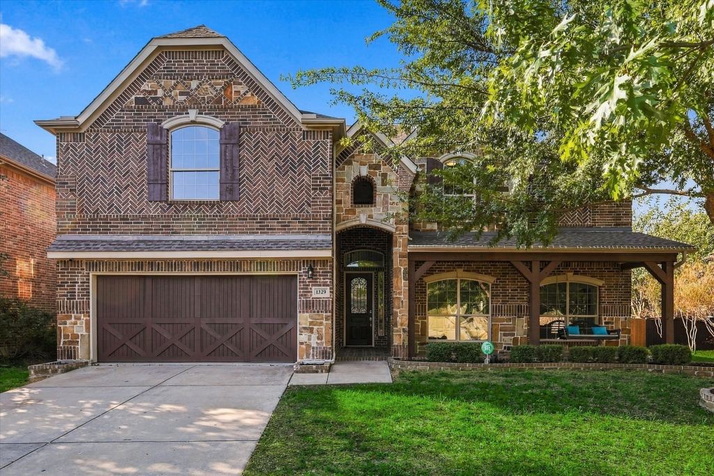 1329 Bateman Lane