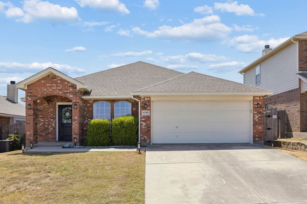 9205 Nathan Drive, White Settlement, TX 76108 — photo 1