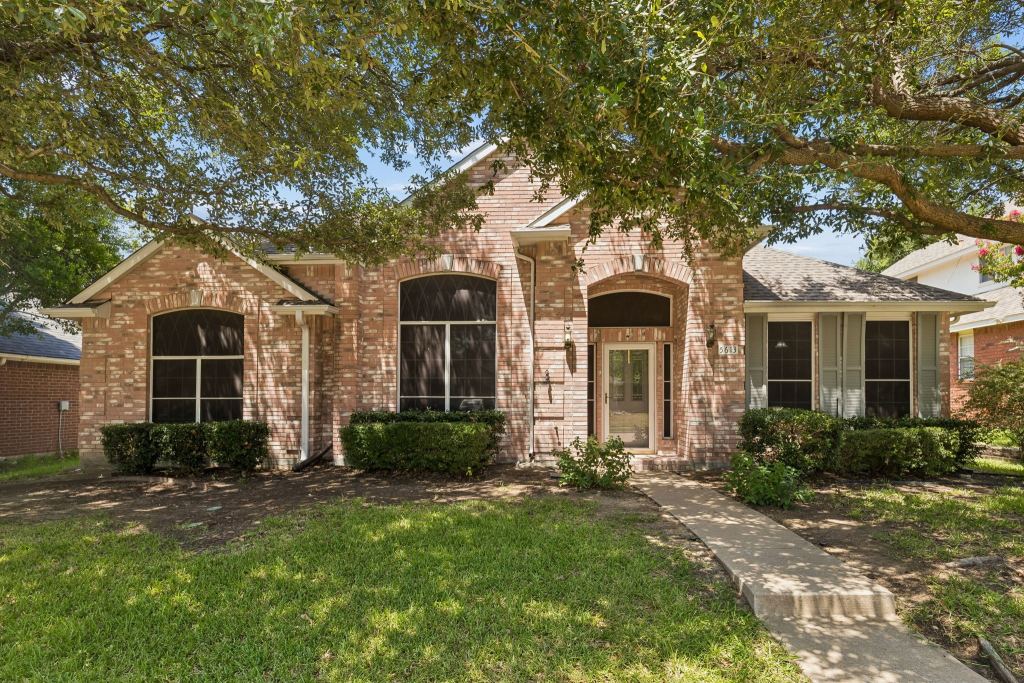 5613 Charleston Drive, Frisco, TX 75035 — photo 1