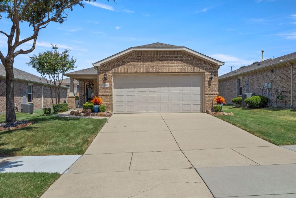 146 Montague Lane