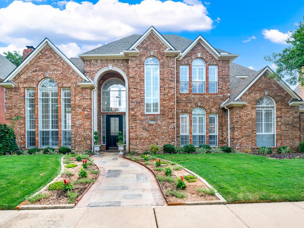 5208 Ambergate Lane