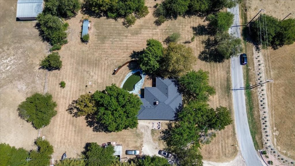 3211 Bluegrass Drive, Midlothian, TX 76065 — photo 1