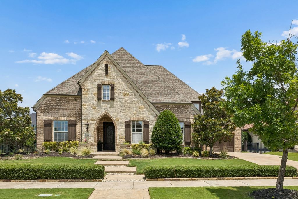 3812 Shady Creek Court
