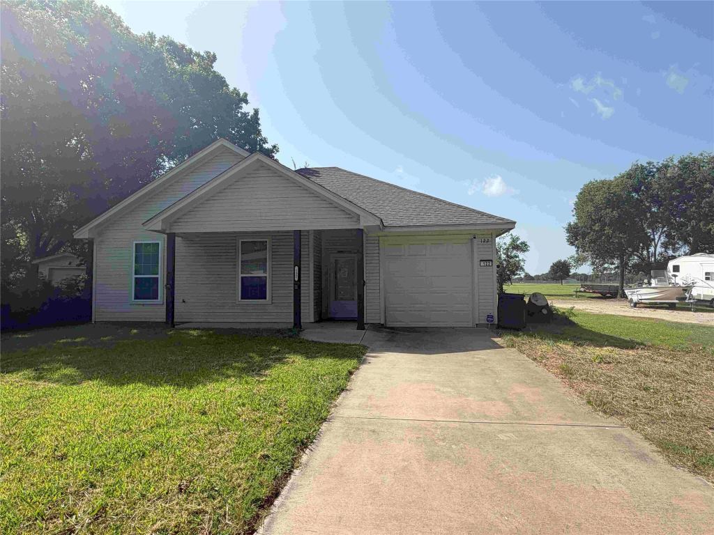 122 Katy Street, Cleburne, TX 76031 — photo 1