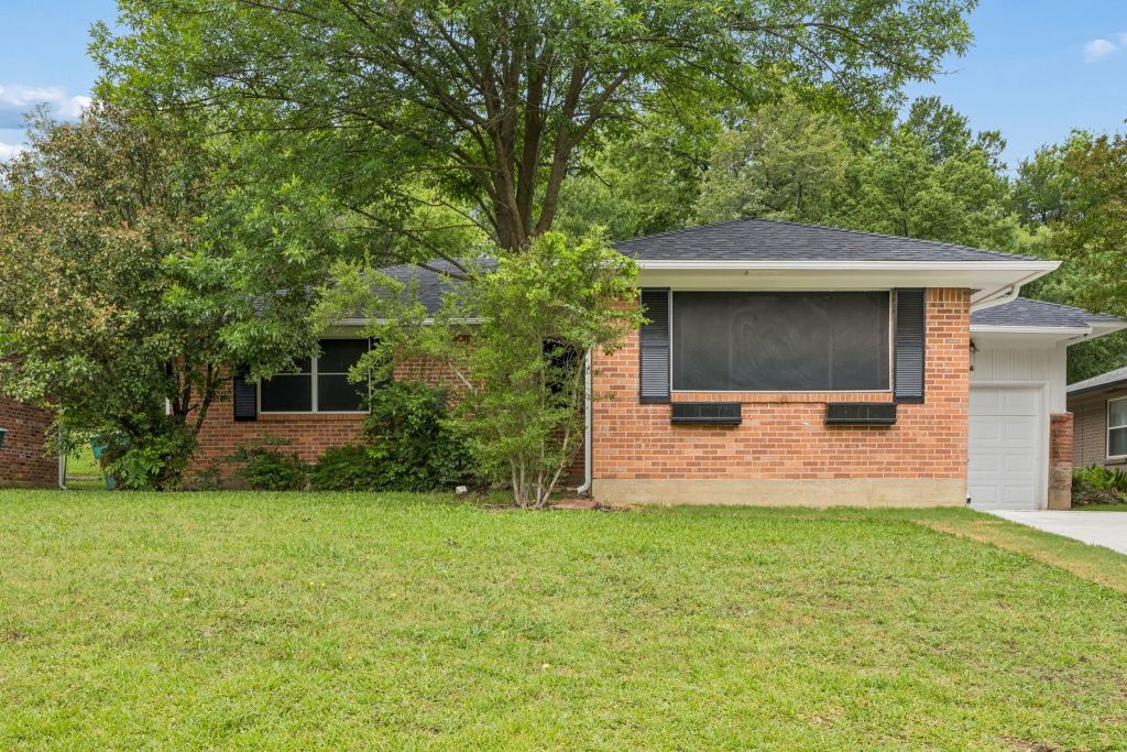 636 Kessler Boulevard, Sherman, TX 75092 — photo 1