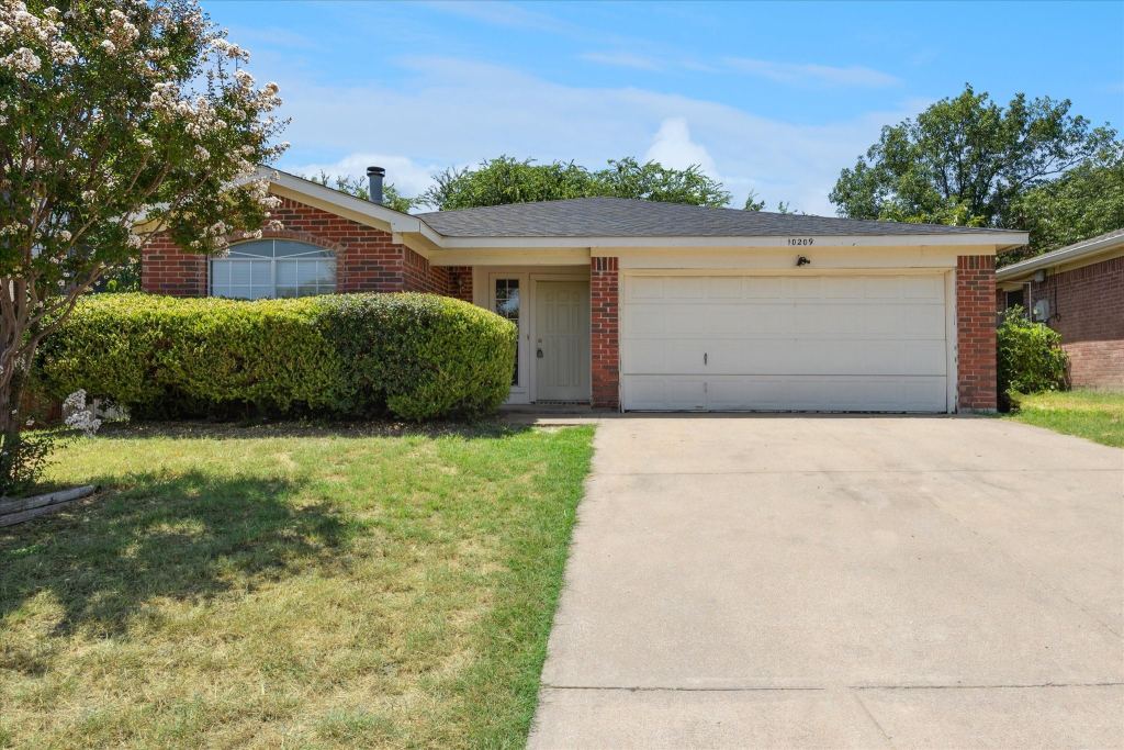 10209 Westward Drive, Fort Worth, TX 76108 — photo 1