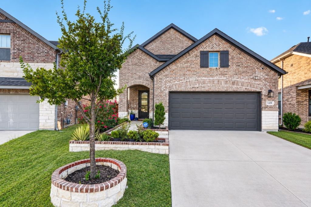 1458 Martingale Lane