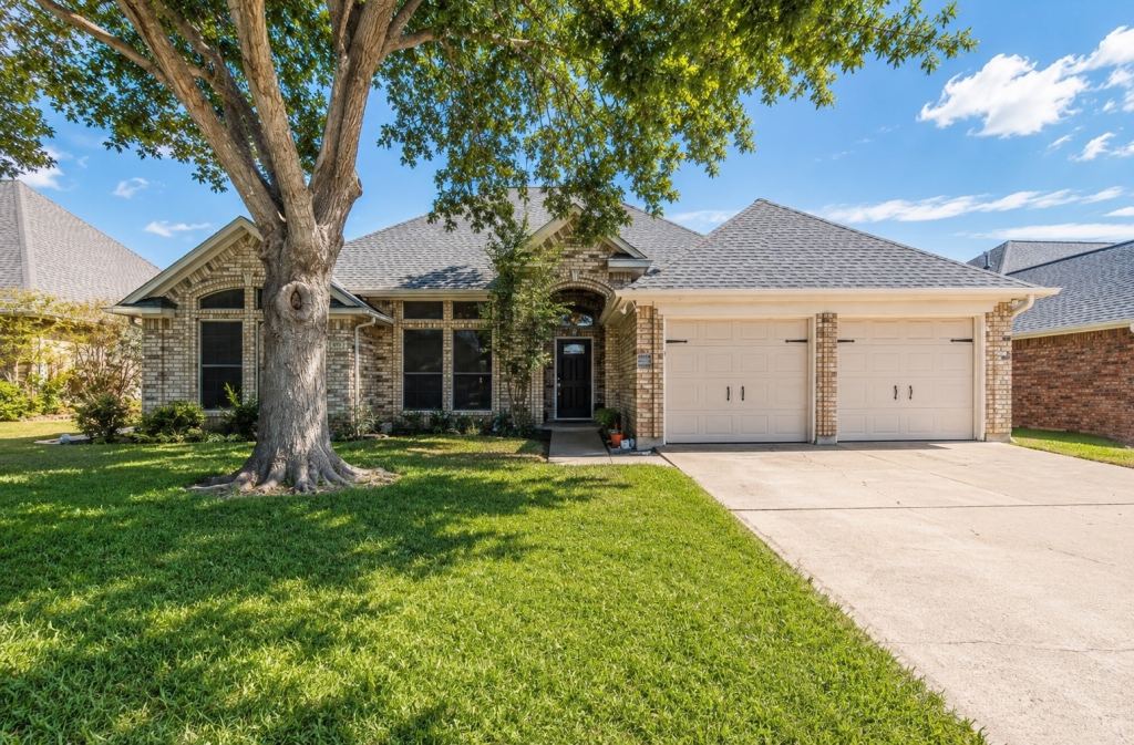 2207 Nugent Drive, Mansfield, TX 76063 — photo 1