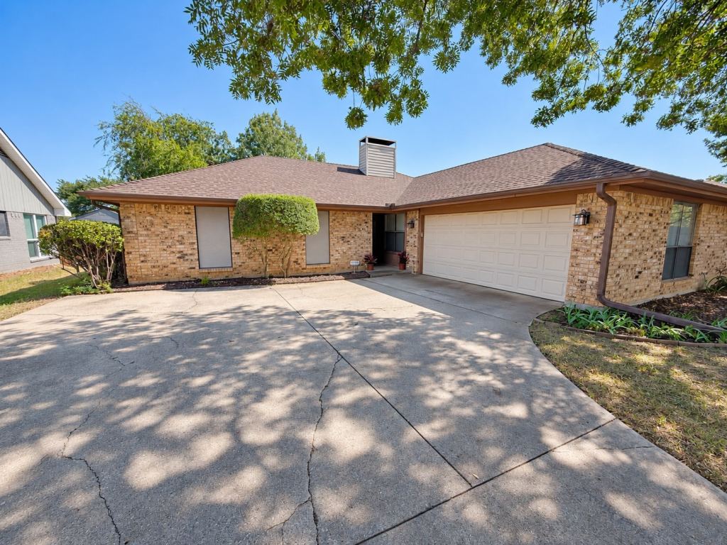929 Reno Street, Lewisville, TX 75077 — photo 1