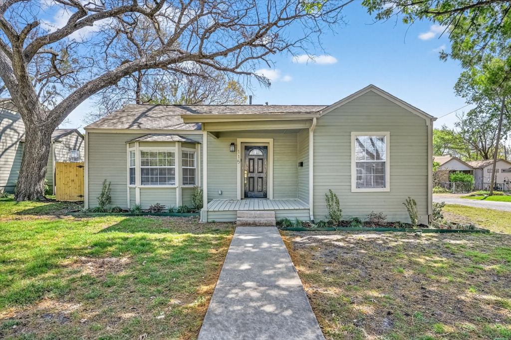 115 S Morris Street, McKinney, TX 75069 — photo 1