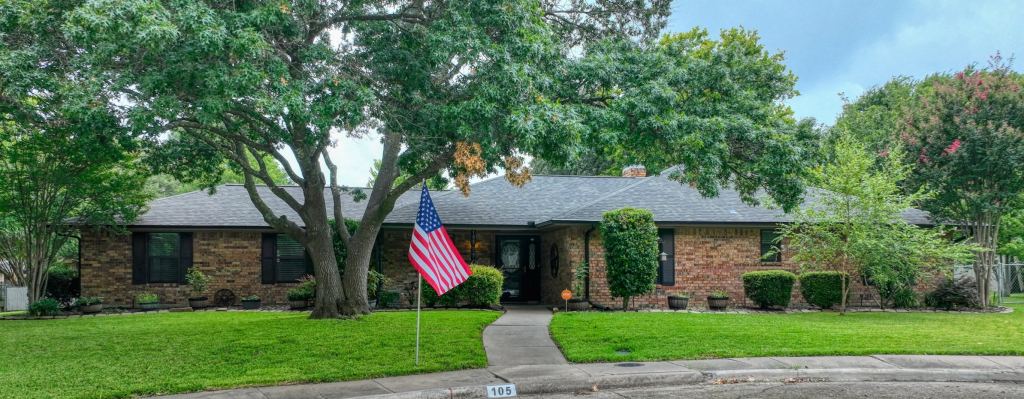 105 Santa Fe Circle, Waxahachie, TX 75165 — photo 1