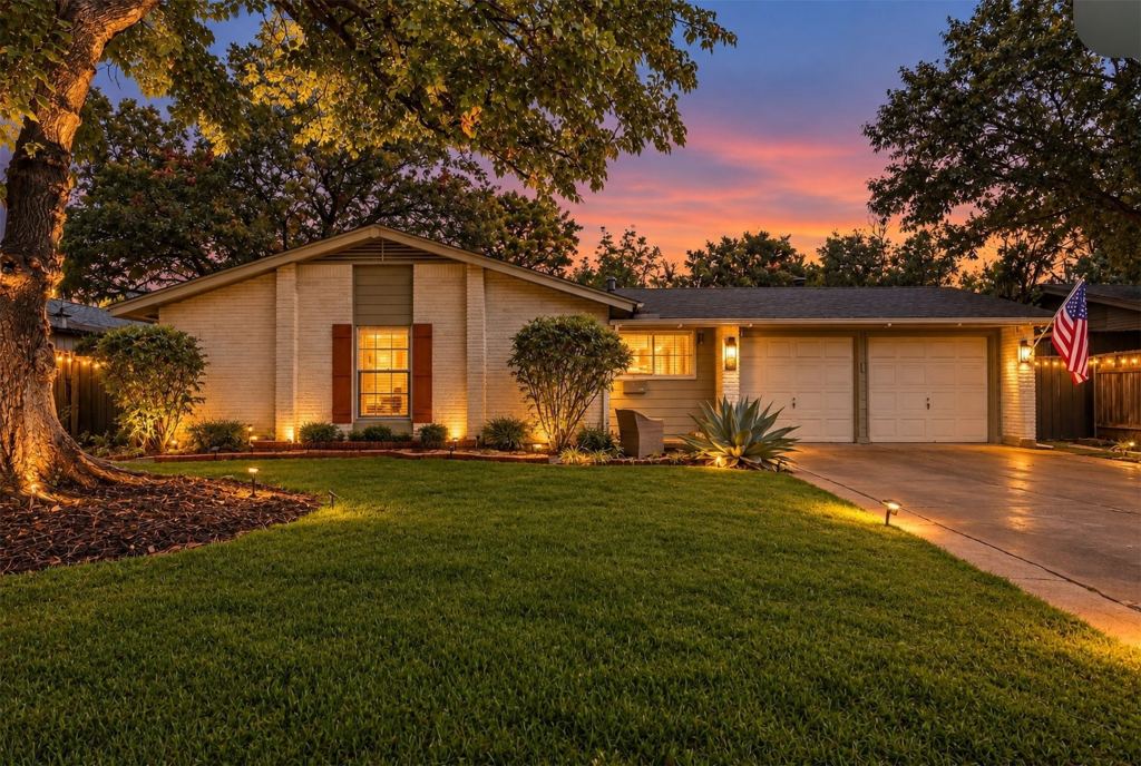 306 W Northgate Drive, Irving, TX 75062 — photo 1