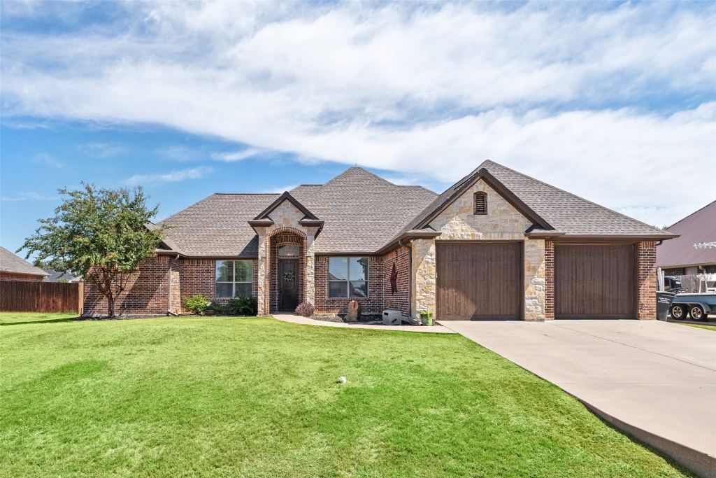 2825 Willow Ridge Circle, Granbury, TX 76049 — photo 1