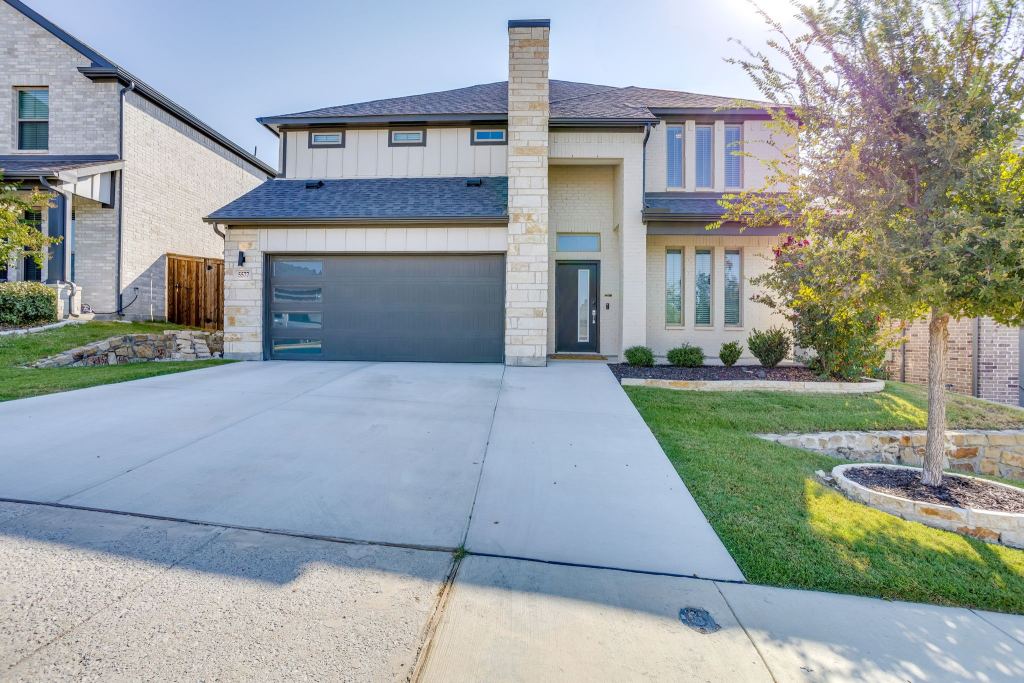 5577 Summit Creek Road, Fort Worth, TX 76126 — photo 1