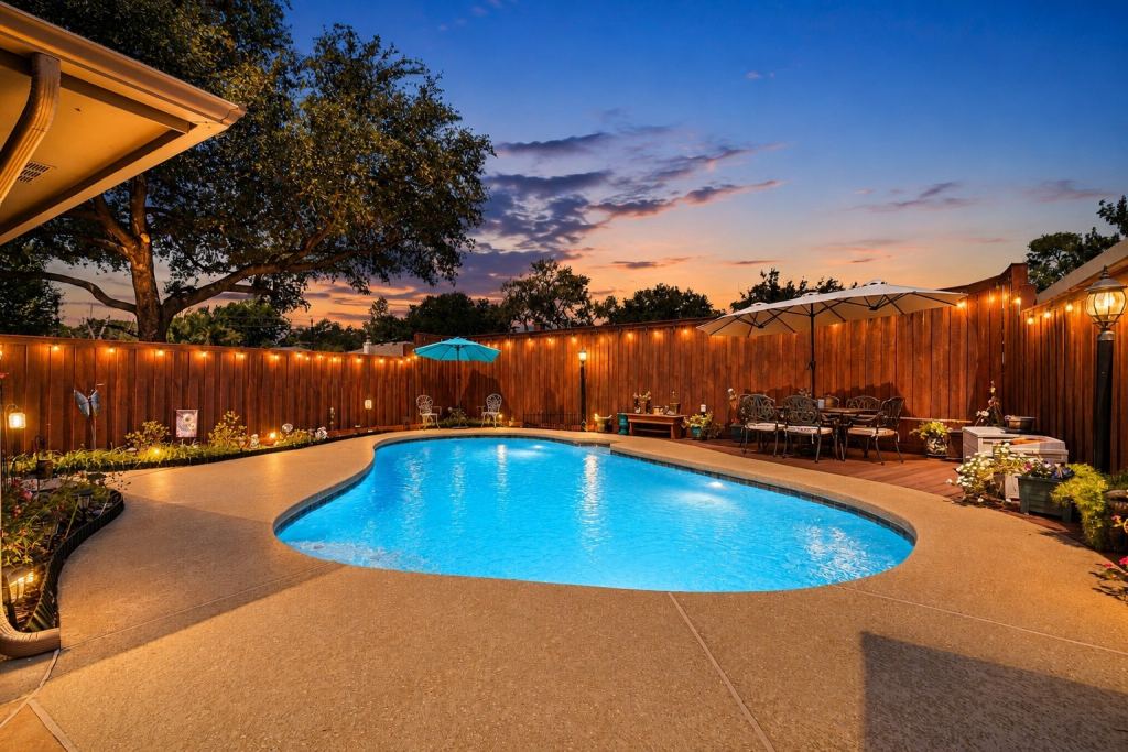 417 Stroud Lane, Garland, TX 75043 — photo 1