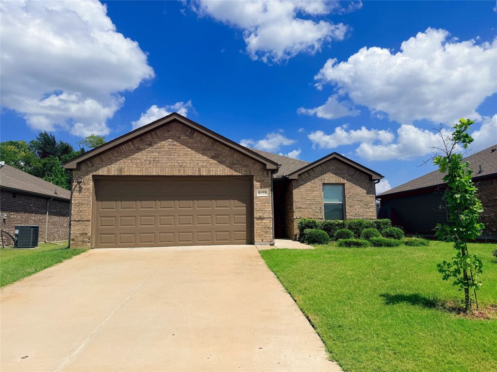 6423 Graceland Drive, Greenville, TX 75402 — photo 1