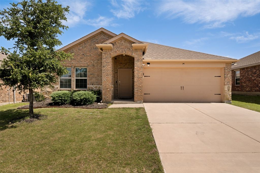 905 English Drive, Aubrey, TX 76227 — photo 1
