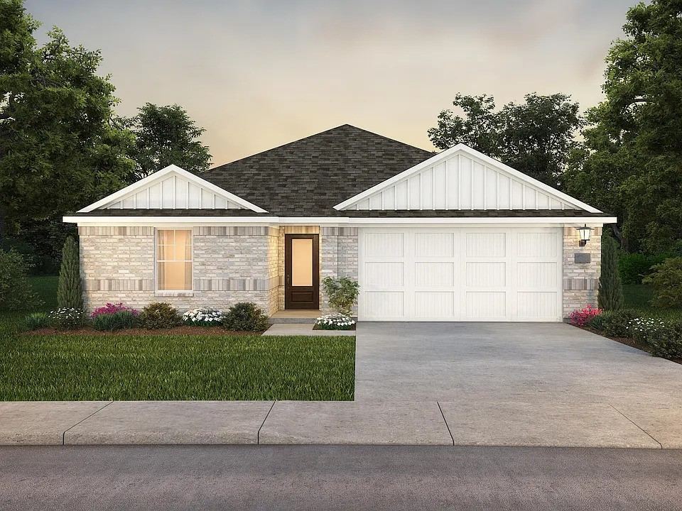 205 Teton Street, Greenville, TX 75402 — photo 1