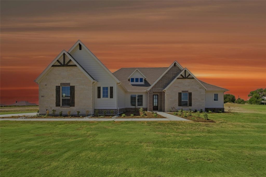 802 Westover Drive, Van Alstyne, TX 75495 — photo 1