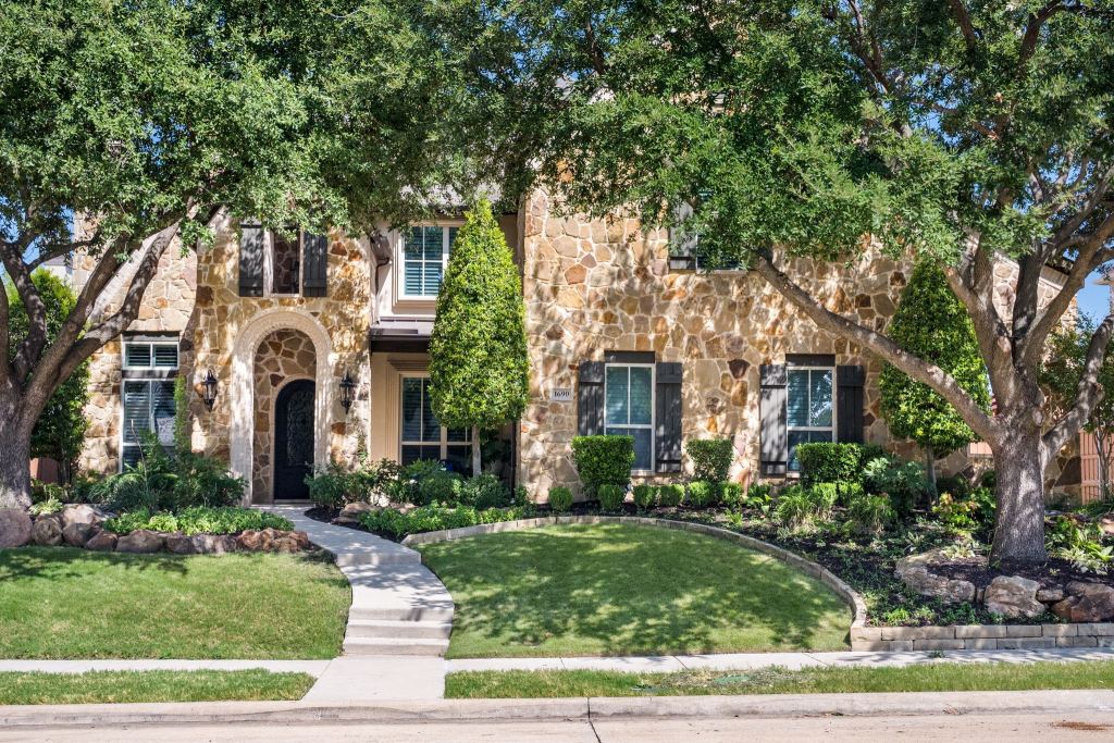 1690 Hilton Head Lane, Frisco, TX 75034 — photo 1