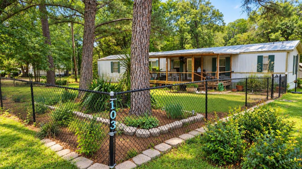 103 Cedar Ridge Drive, Eustace, TX 75124 — photo 1