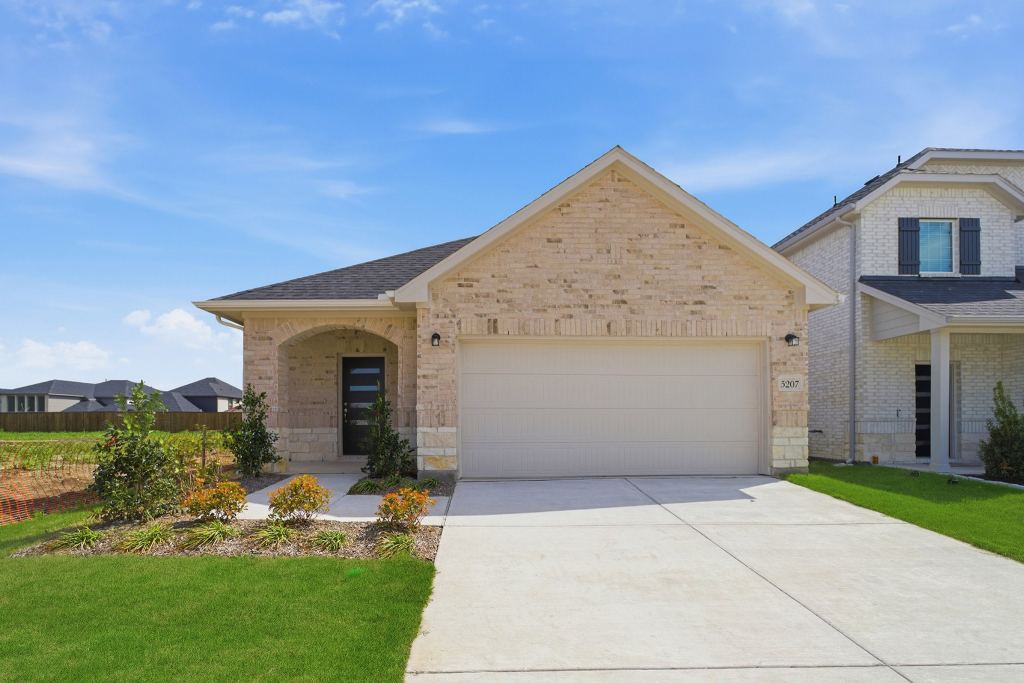 5207 Millbrook Drive, Princeton, TX 75071 — photo 1