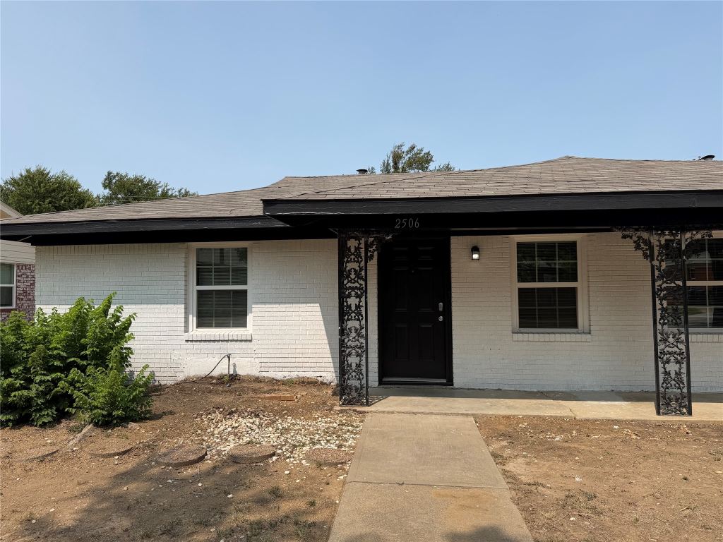 2506 Normont Circle, Fort Worth, TX 76103 — photo 1