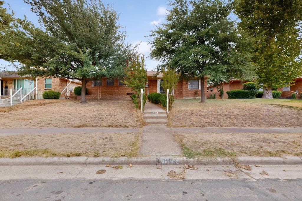 1129 Oak Meadows Drive, Dallas, TX 75232 — photo 1