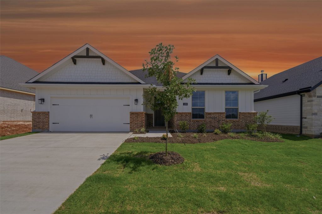 1209 Colca Drive, Springtown, TX 76082 — photo 1