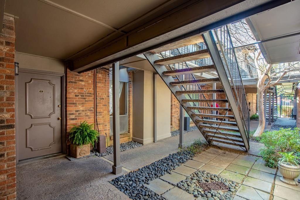 4112 Bowser Avenue 210, Dallas, TX 75219 — photo 1