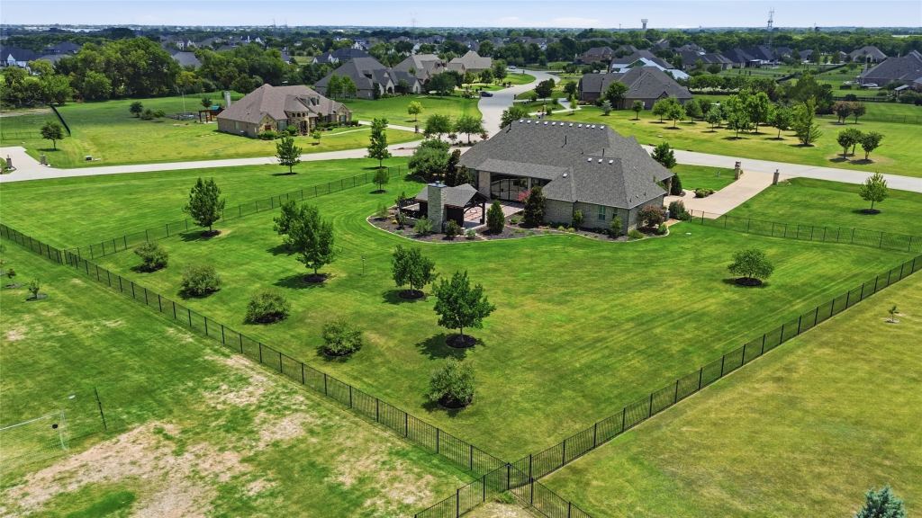 1020 Highland Drive