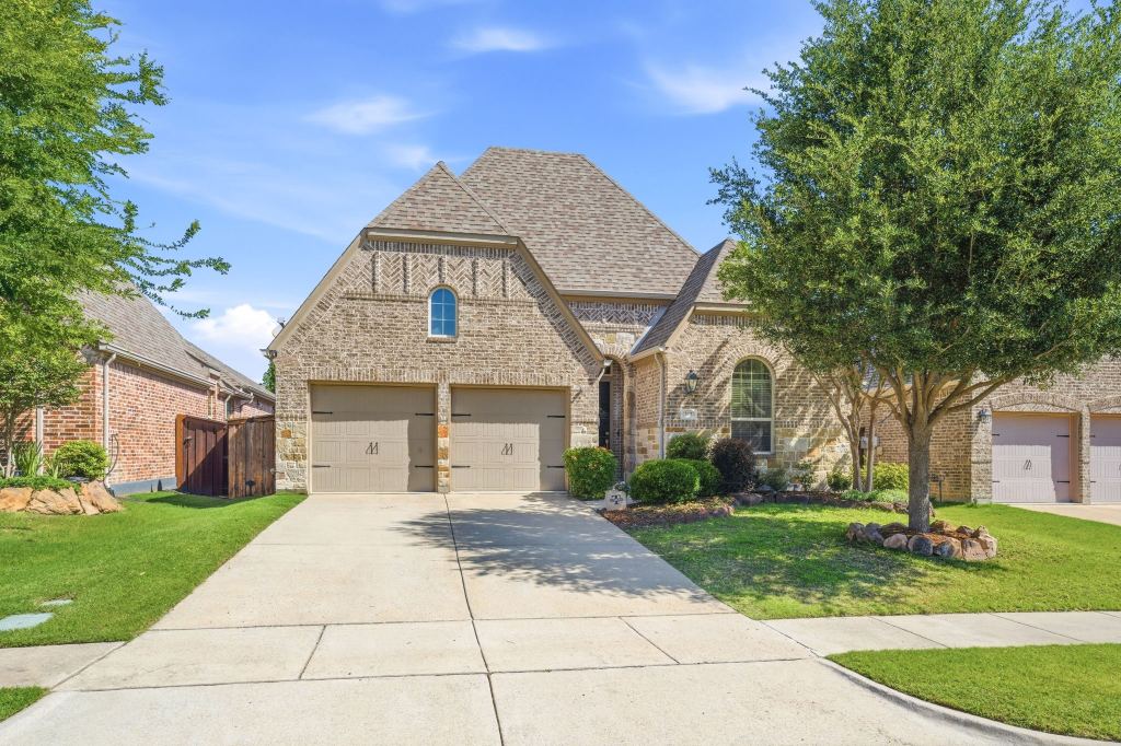 317 Mossy Rock Drive