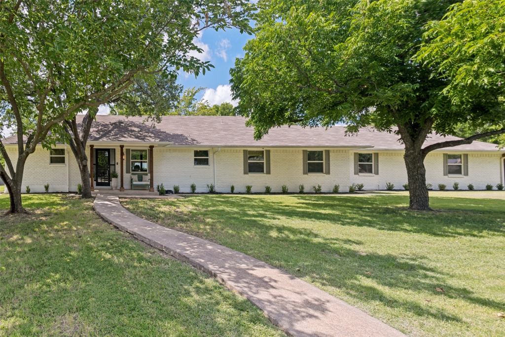 2601 Sherri Lane, Flower Mound, TX 75028 — photo 1