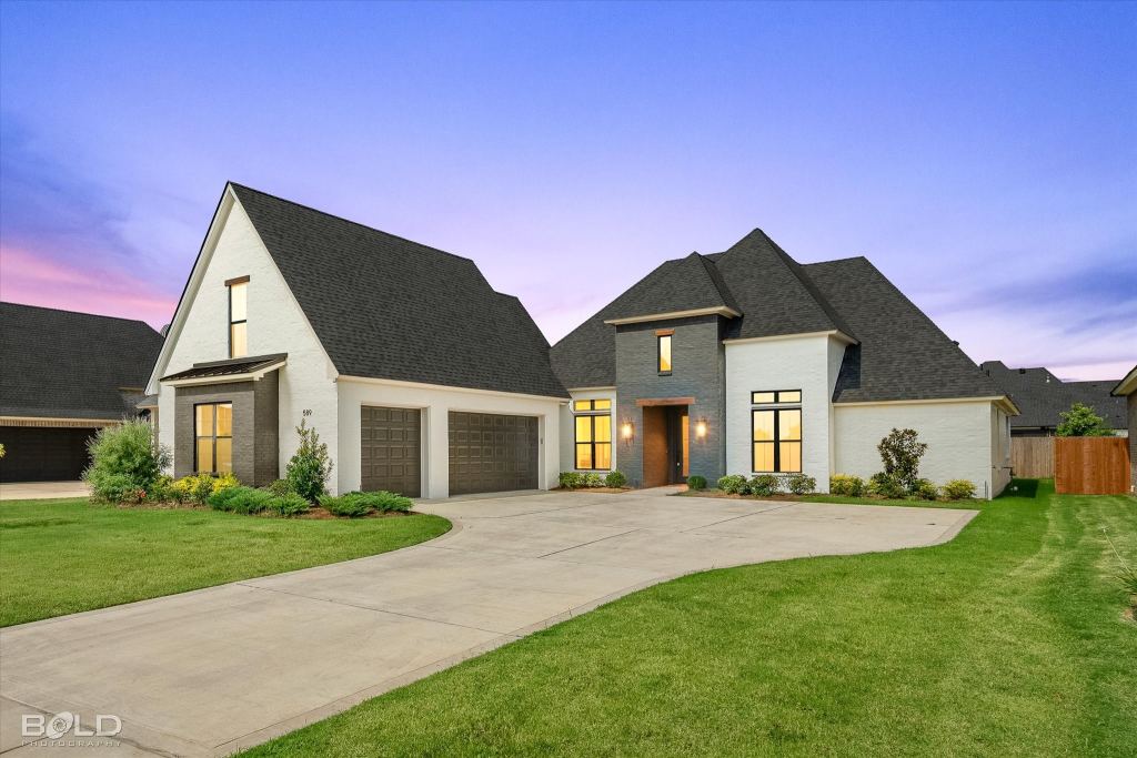 589 Corinth Circle