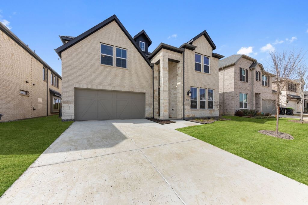5824 Blackwell Avenue, Pilot Point, TX 75009 — photo 1