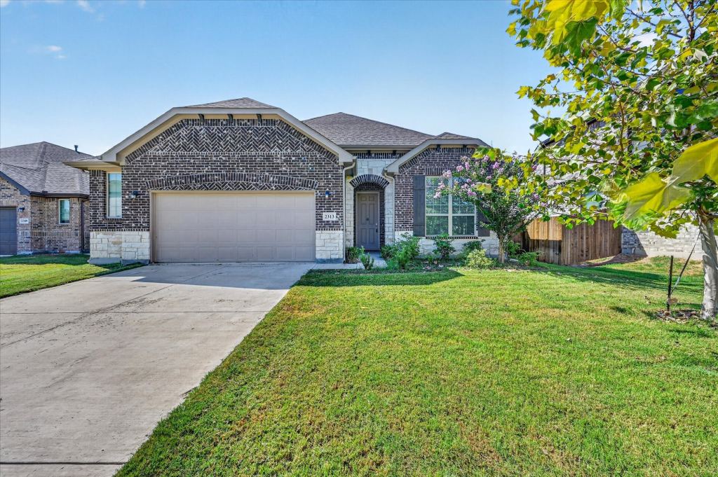 2313 Sheppards Lane, Waxahachie, TX 75167 — photo 1