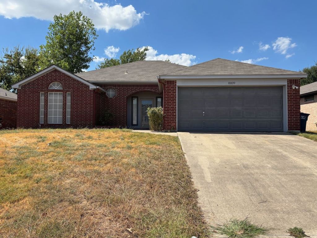8109 Fox Chase Drive, Fort Worth, TX 76137 — photo 1