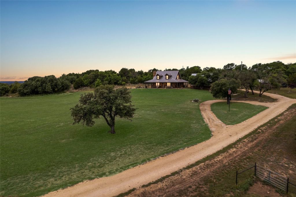 27475 N Us-281, Stephenville, TX 76401 — photo 1
