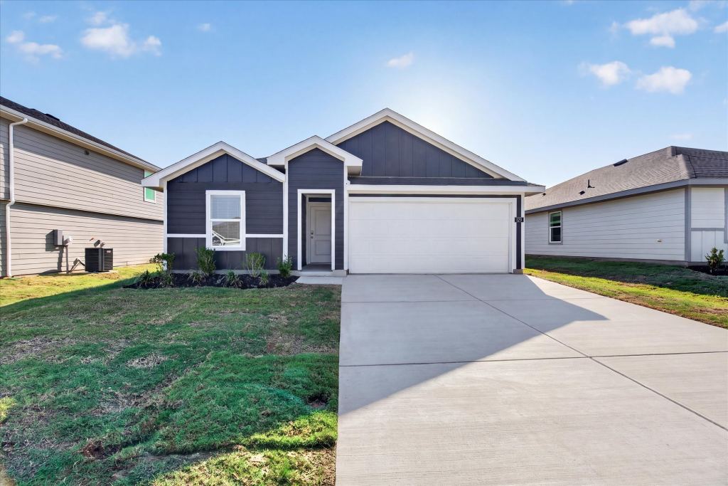 129 Mach Way, Mineral Wells, TX 76067 — photo 1