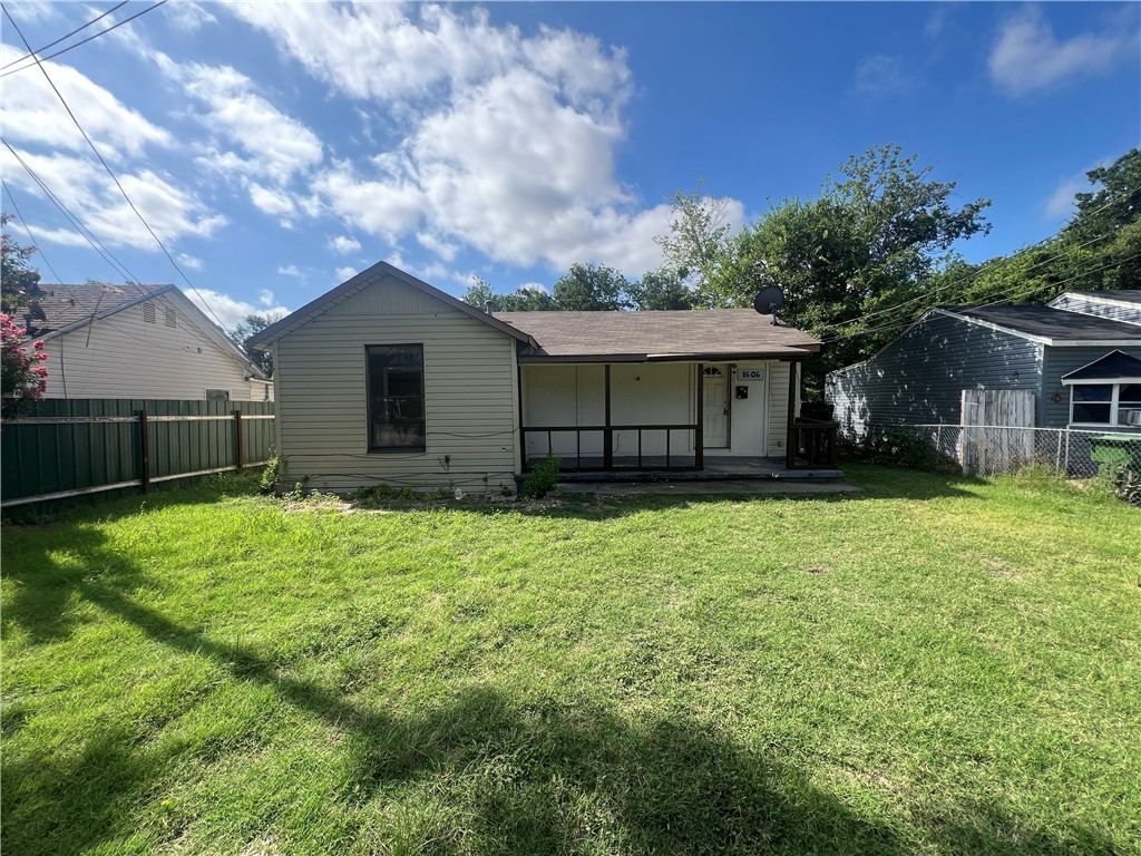 1606 Marshall Avenue, Waco, TX 76708 — photo 1