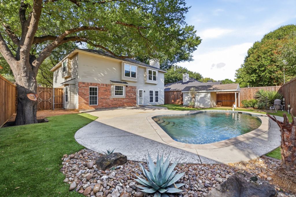 2708 Laurel Hill Drive, Flower Mound, TX 75028 — photo 1