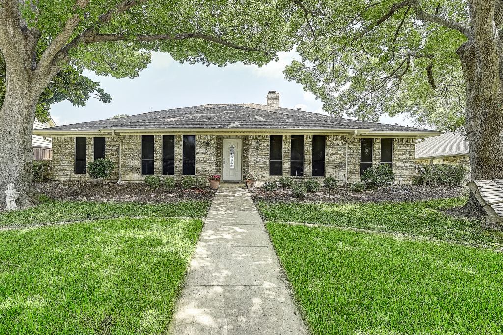 2225 Stone Creek Drive, Plano, TX 75075 — photo 1